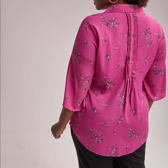 3/4 Bell Sleeve Printed Blouse with Pintuck Detail - Picture 2 of 3